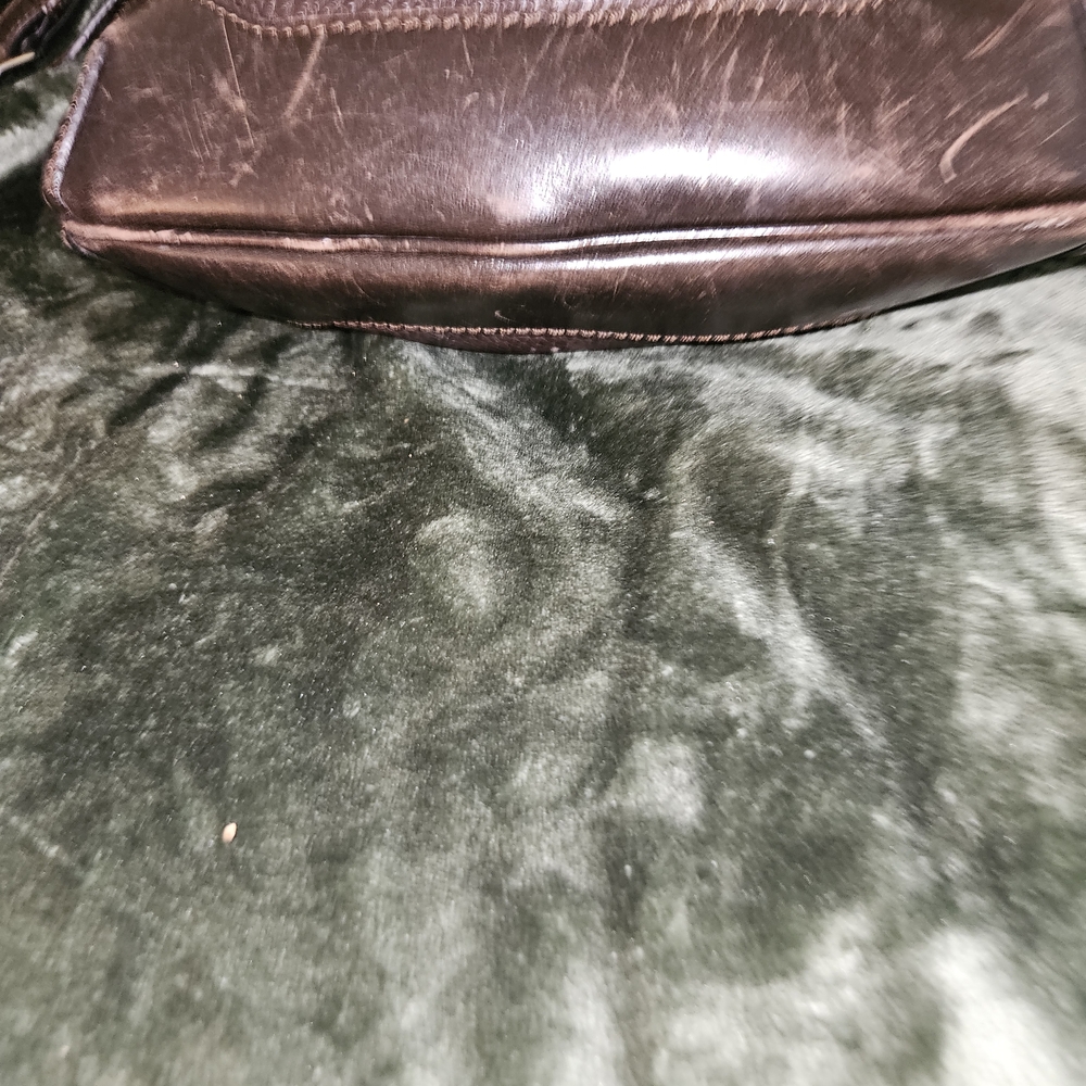 Burberry Brown Leather Crossbody Bag with Adjustable Strap - Picture 3 of 9